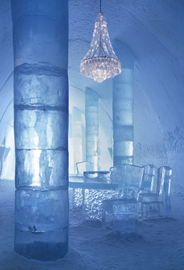 Icehotel in Jukkasjärvi, 2002
